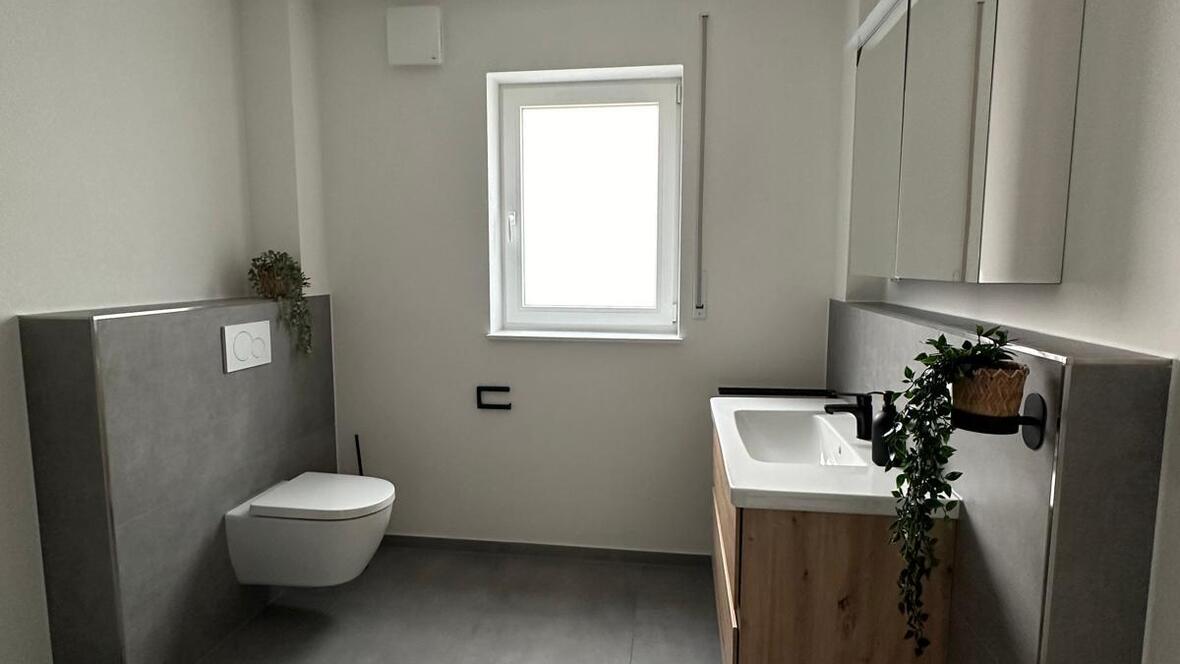 8c12d7d1-c2c7-47e1-9966-1f4be58b7794